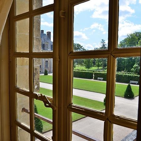 Chateau De La Ferte Saint Aubin Bed & Breakfast Exterior photo