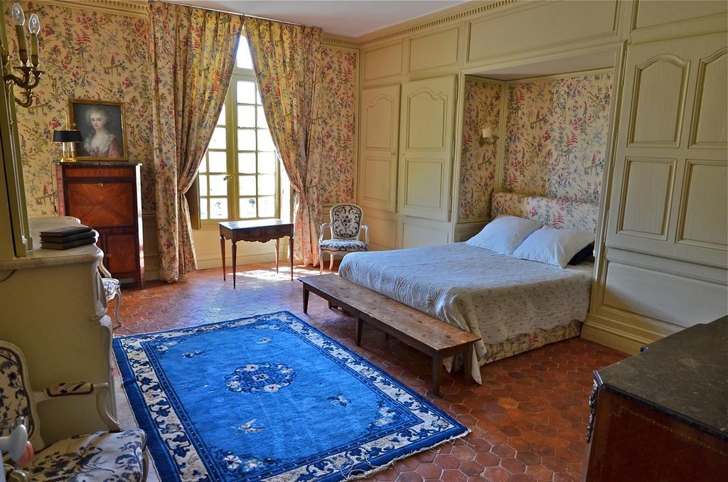 Chateau De La Ferte Saint Aubin Bed & Breakfast Room photo